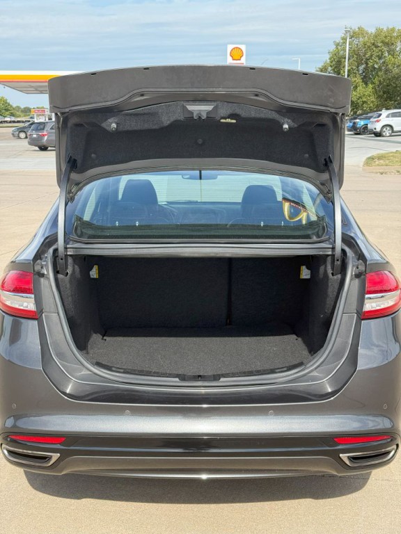 2018 Ford Fusion Image 9