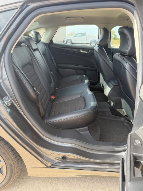 2018 Ford Fusion Image 17