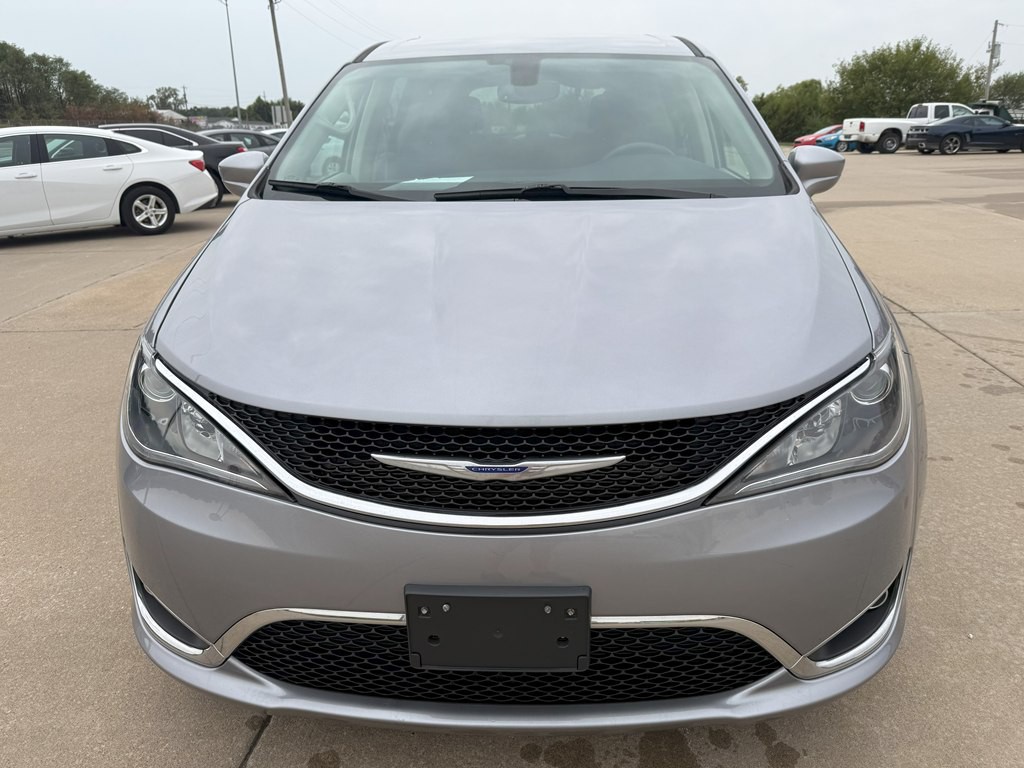 2020 Chrysler Pacifica Image 8