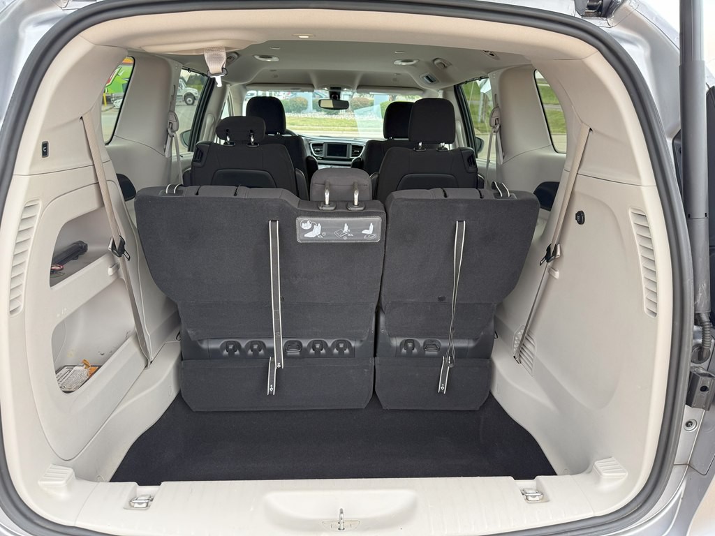 2020 Chrysler Pacifica Image 14