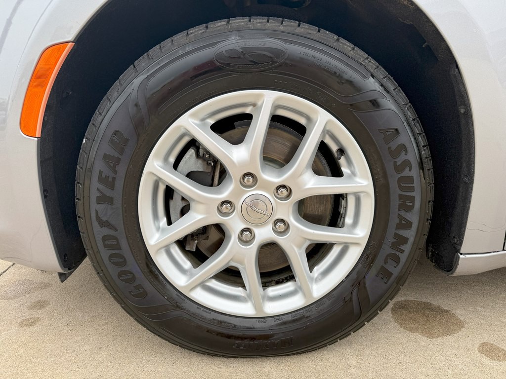 2020 Chrysler Pacifica Image 19