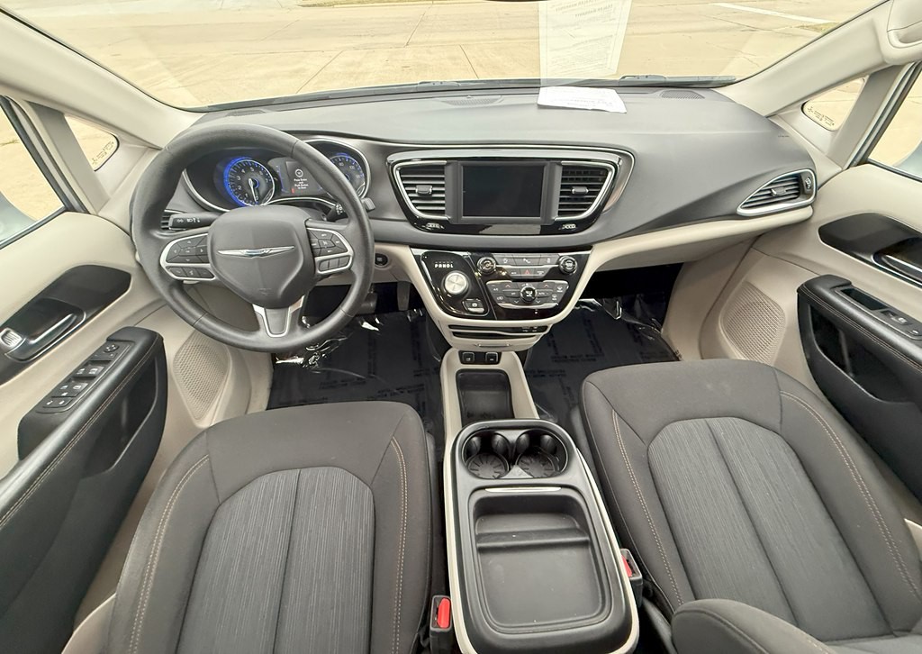2020 Chrysler Pacifica Image 21