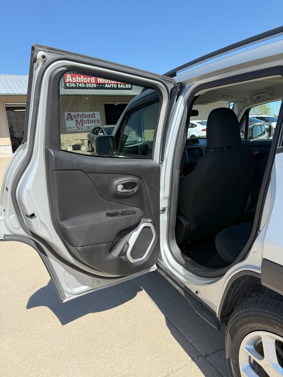 2018 Jeep Renegade Image 12