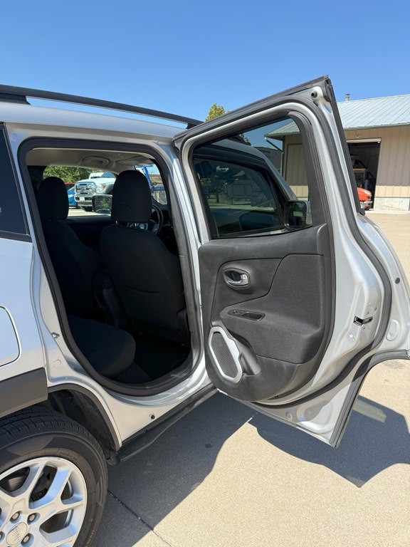 2018 Jeep Renegade Image 15