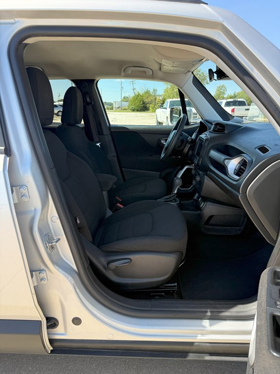 2018 Jeep Renegade Image 18