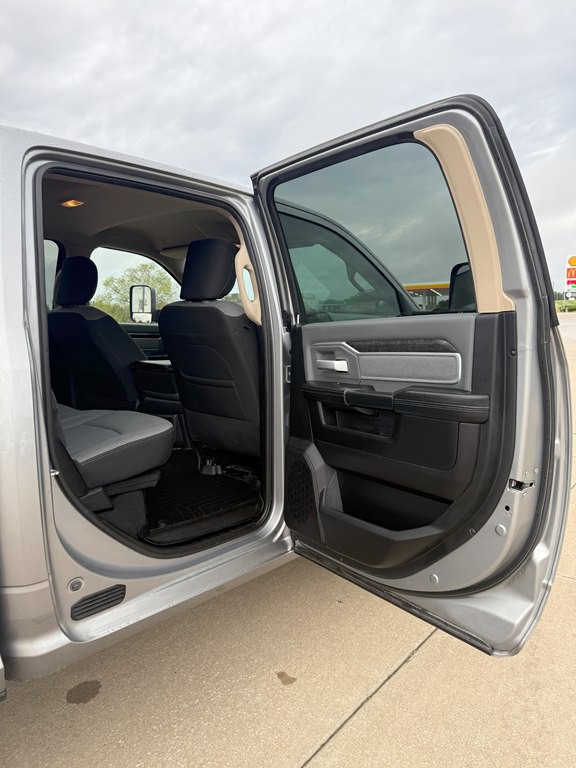 2020 RAM 2500 Image 15