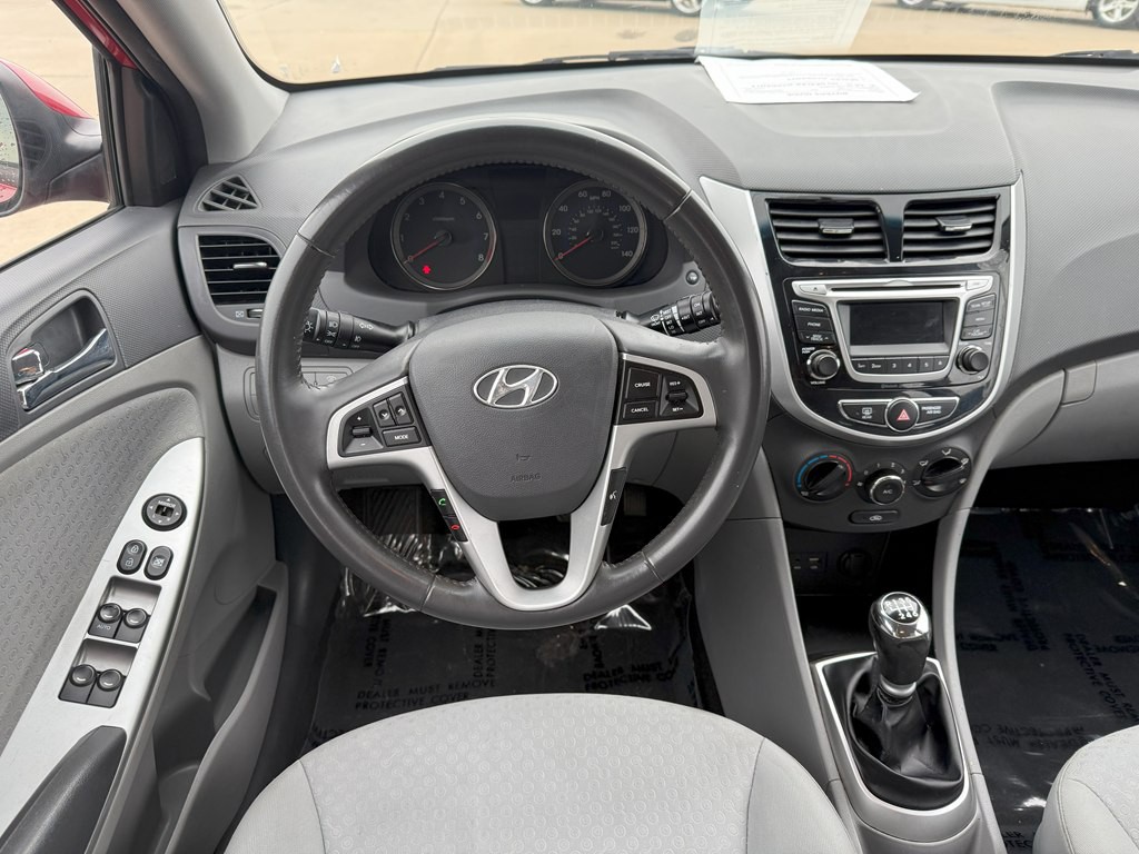 2014 Hyundai Accent Image 20