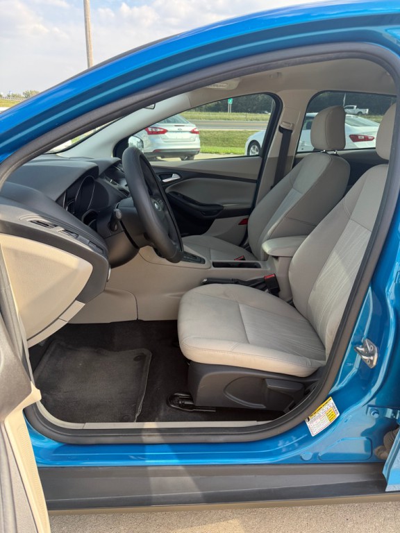 2016 Ford Focus Image 11