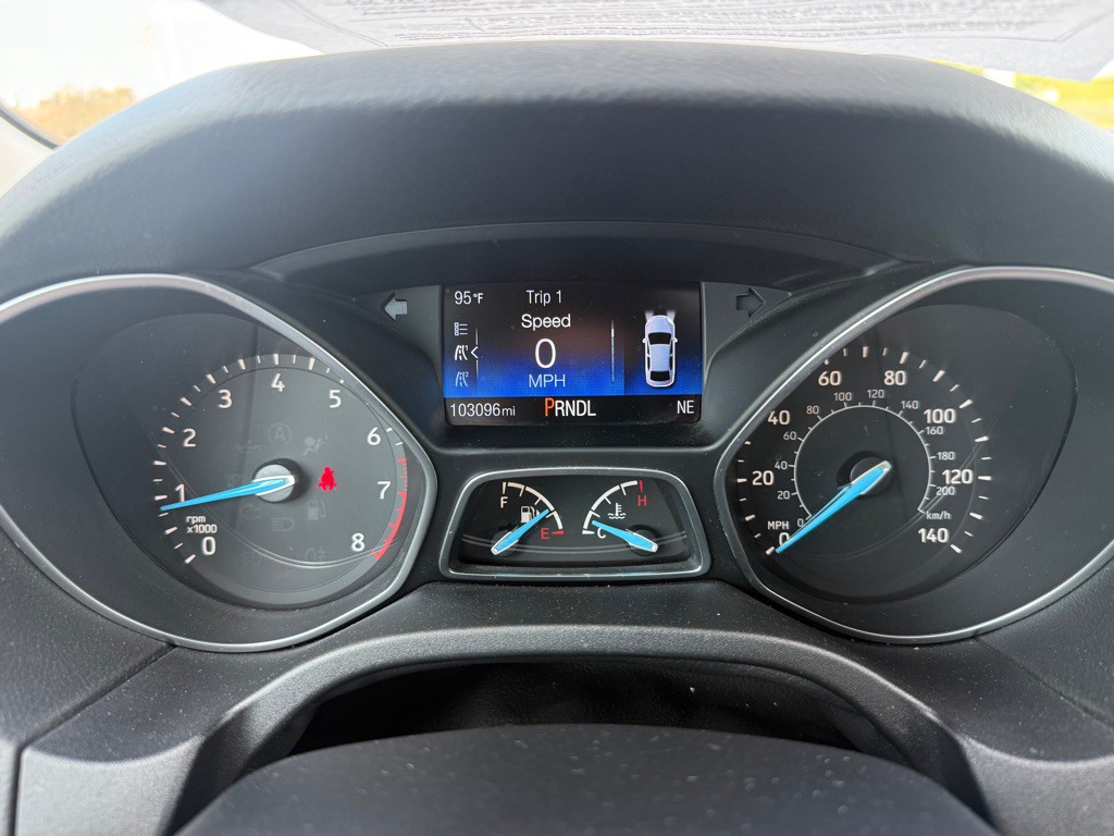 2016 Ford Focus Image 20