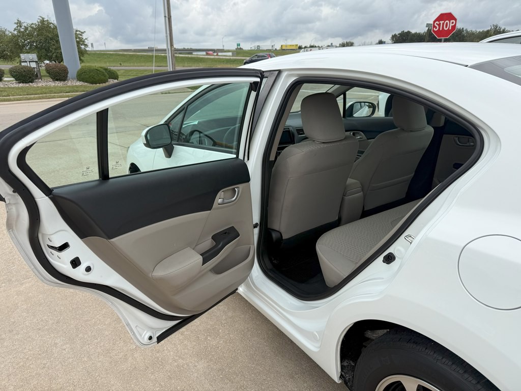 2015 Honda Civic Image 11