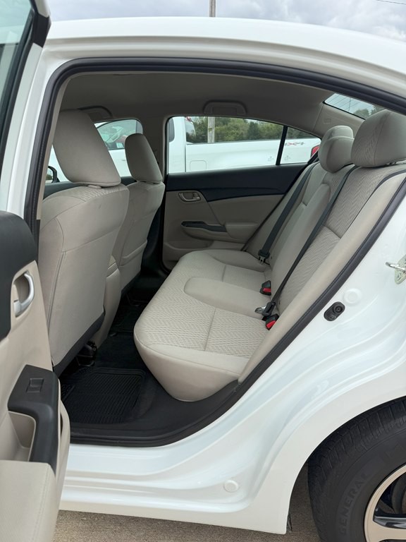 2015 Honda Civic Image 12