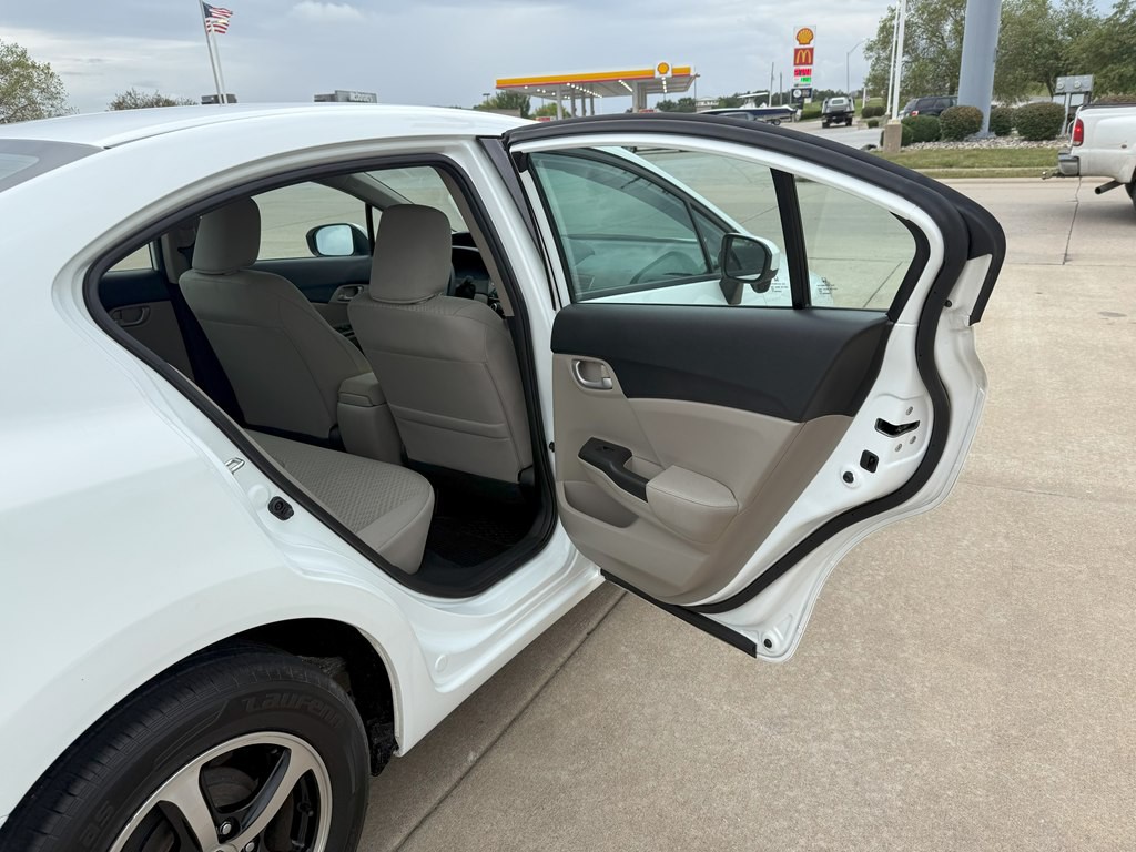 2015 Honda Civic Image 14