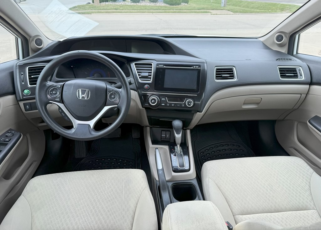 2015 Honda Civic Image 18