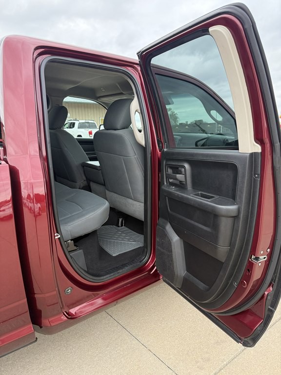2018 RAM 1500 Image 15