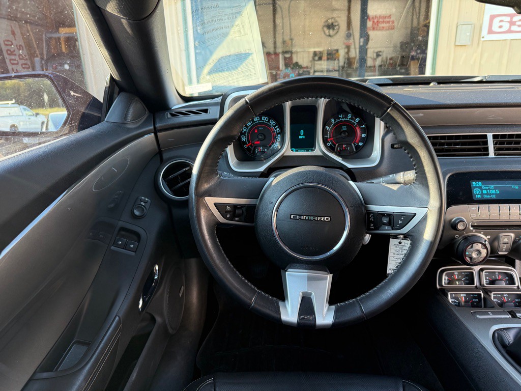 2011 Chevrolet Camaro Image 17