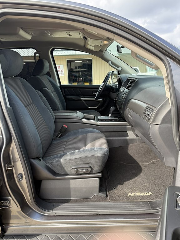 2015 Nissan Armada Image 19