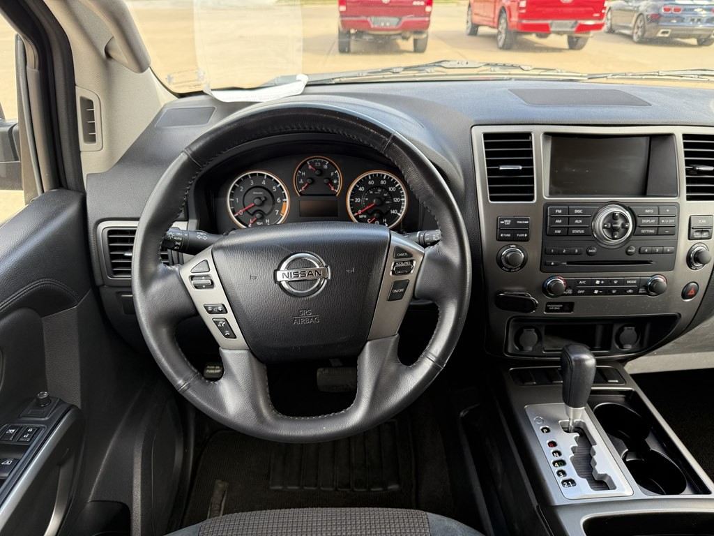 2015 Nissan Armada Image 21