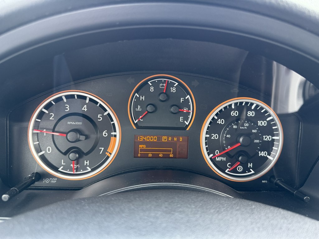 2015 Nissan Armada Image 22