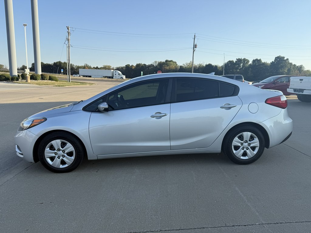 2015 Kia Forte Image 2