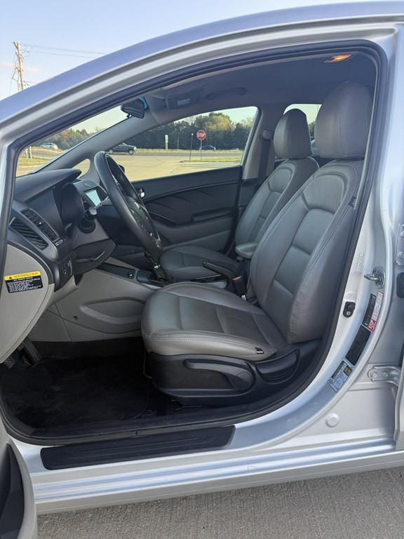 2015 Kia Forte Image 12