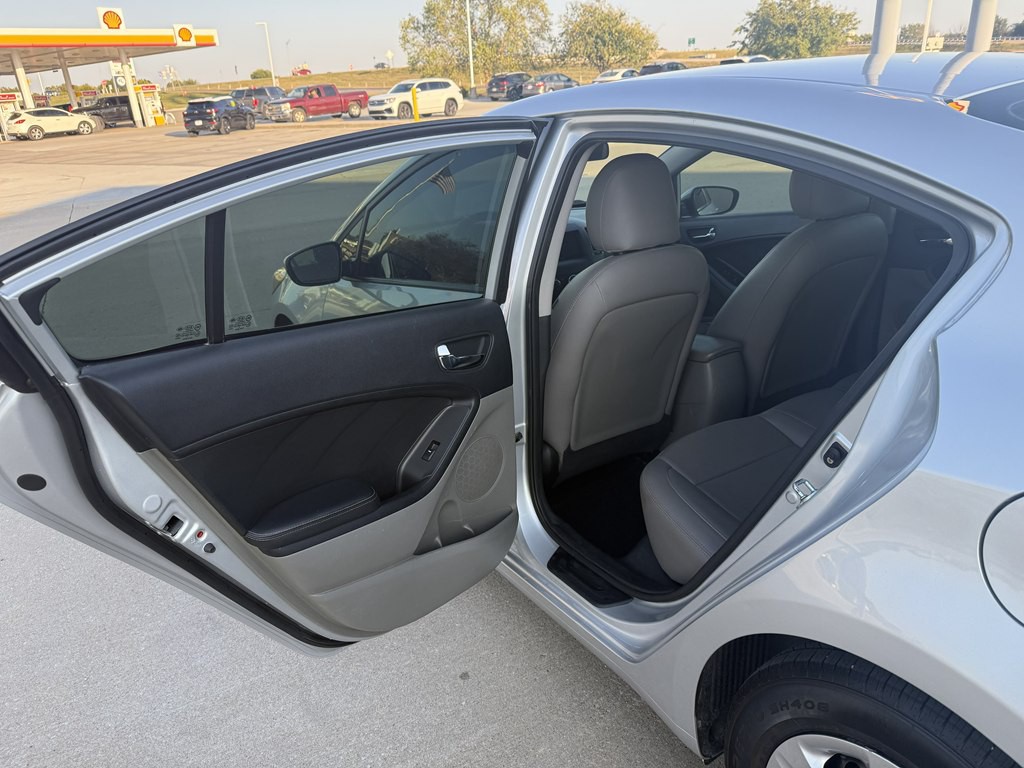 2015 Kia Forte Image 13