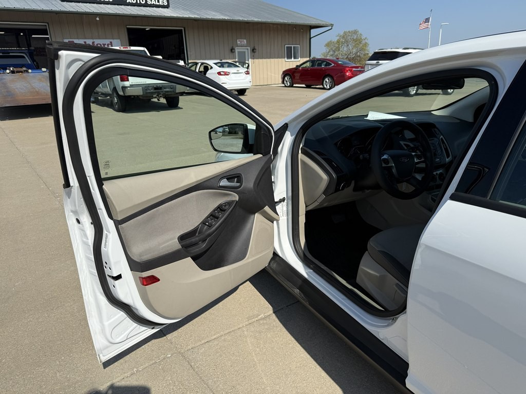2014 Ford Focus Image 11