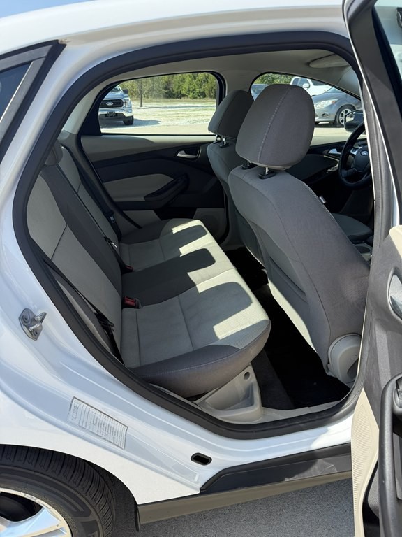 2014 Ford Focus Image 16
