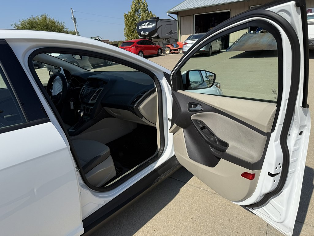 2014 Ford Focus Image 17