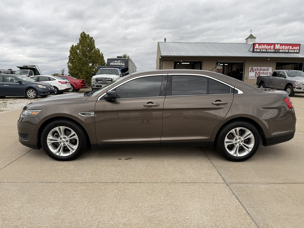 2016 Ford Taurus Image 6