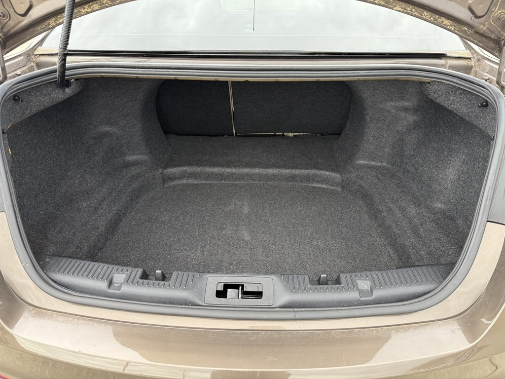 2016 Ford Taurus Image 9