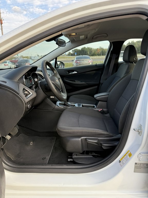 2017 Chevrolet Cruze Image 11