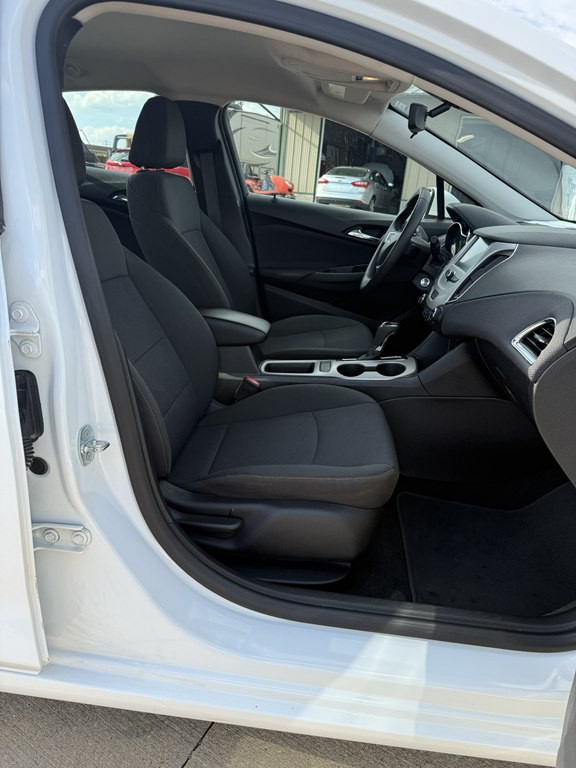 2017 Chevrolet Cruze Image 18