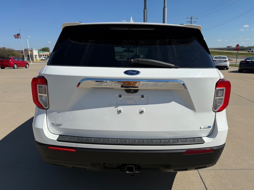 2020 Ford Explorer Image 4