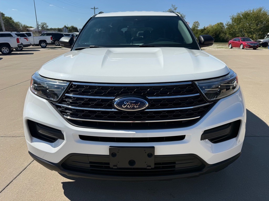 2020 Ford Explorer Image 8
