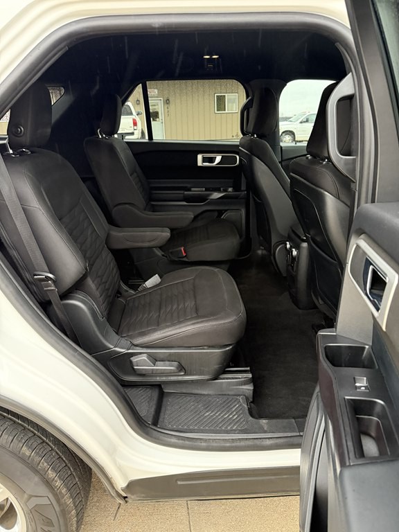 2020 Ford Explorer Image 17