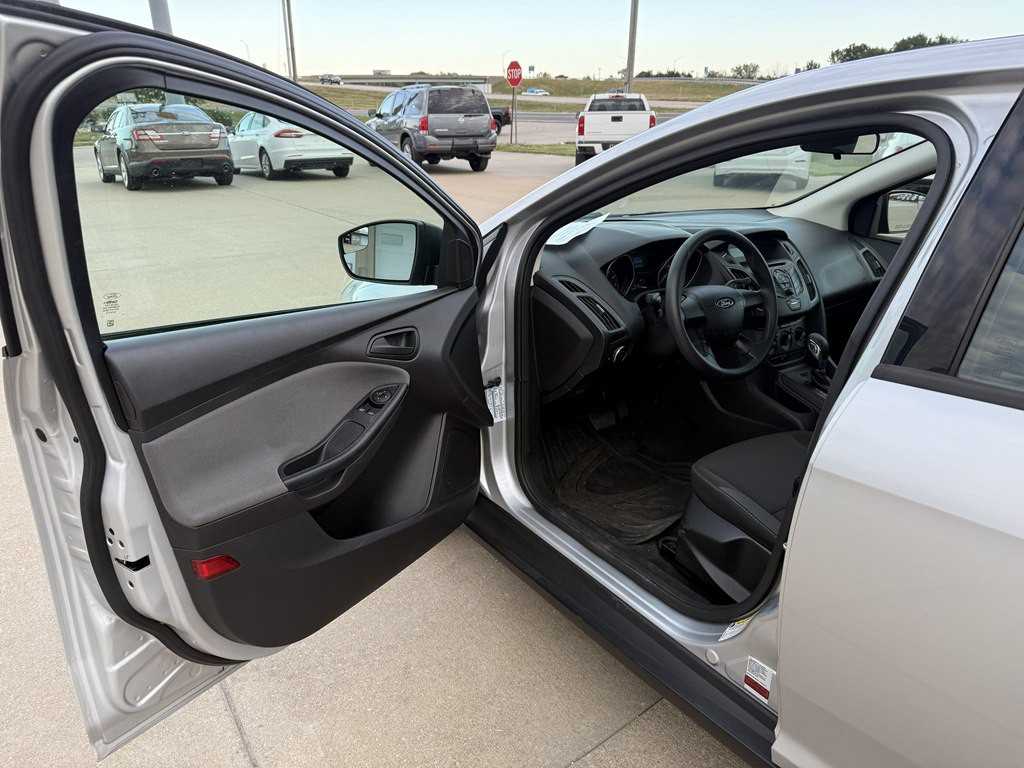 2012 Ford Focus Image 11