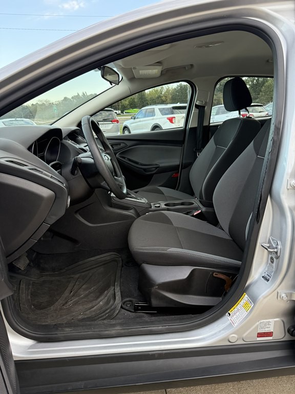 2012 Ford Focus Image 12