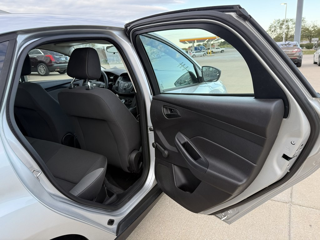 2012 Ford Focus Image 15