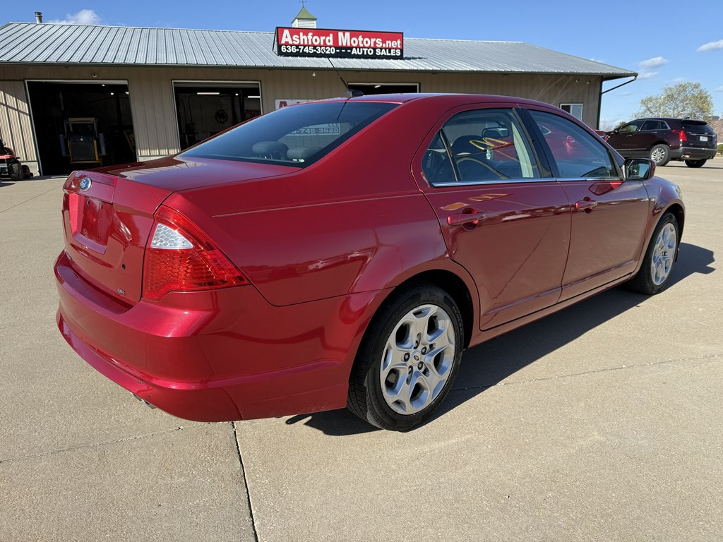 2010 Ford Fusion Image 3
