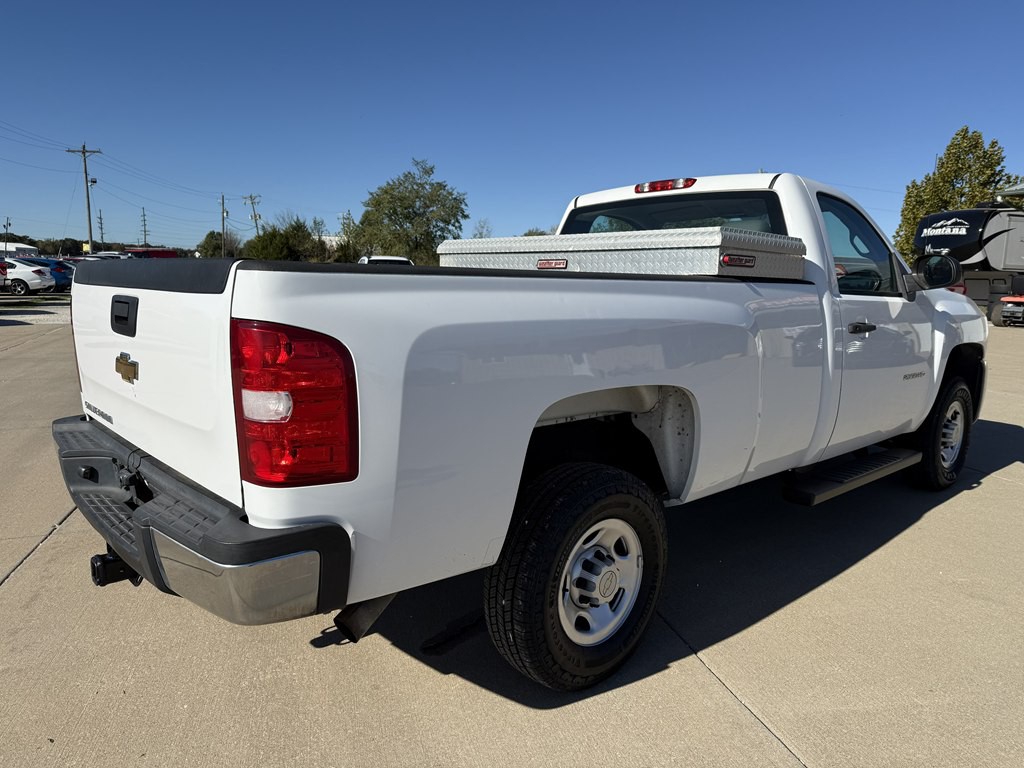 2010 Chevrolet Silverado 1500 Image 6