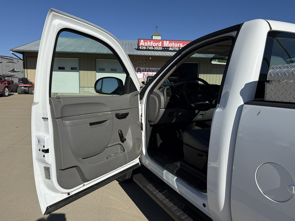 2010 Chevrolet Silverado 1500 Image 10