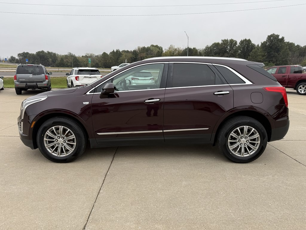 2017 Cadillac XT5 Image 2