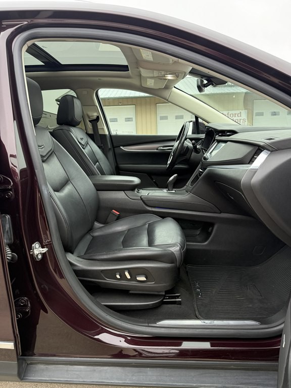 2017 Cadillac XT5 Image 18