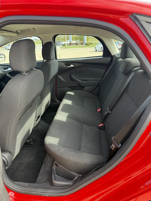 2015 Ford Focus Image 14