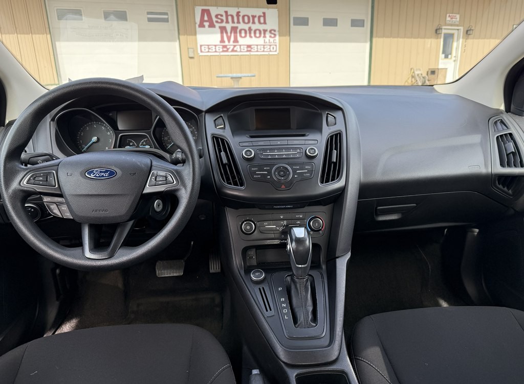 2015 Ford Focus Image 19