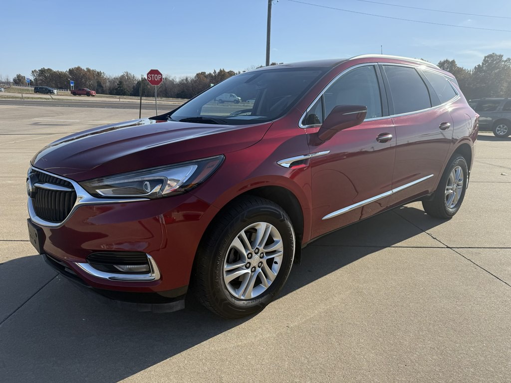 2018 Buick Enclave Image 1