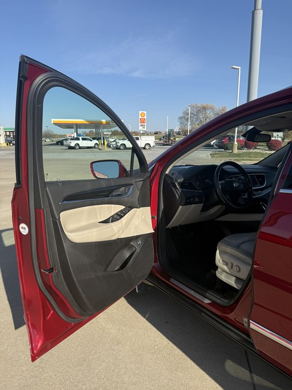 2018 Buick Enclave Image 8