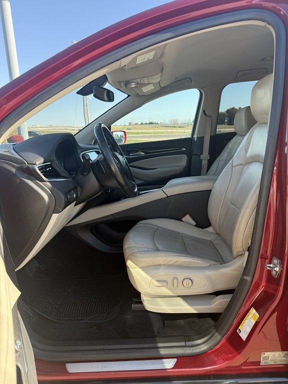 2018 Buick Enclave Image 9