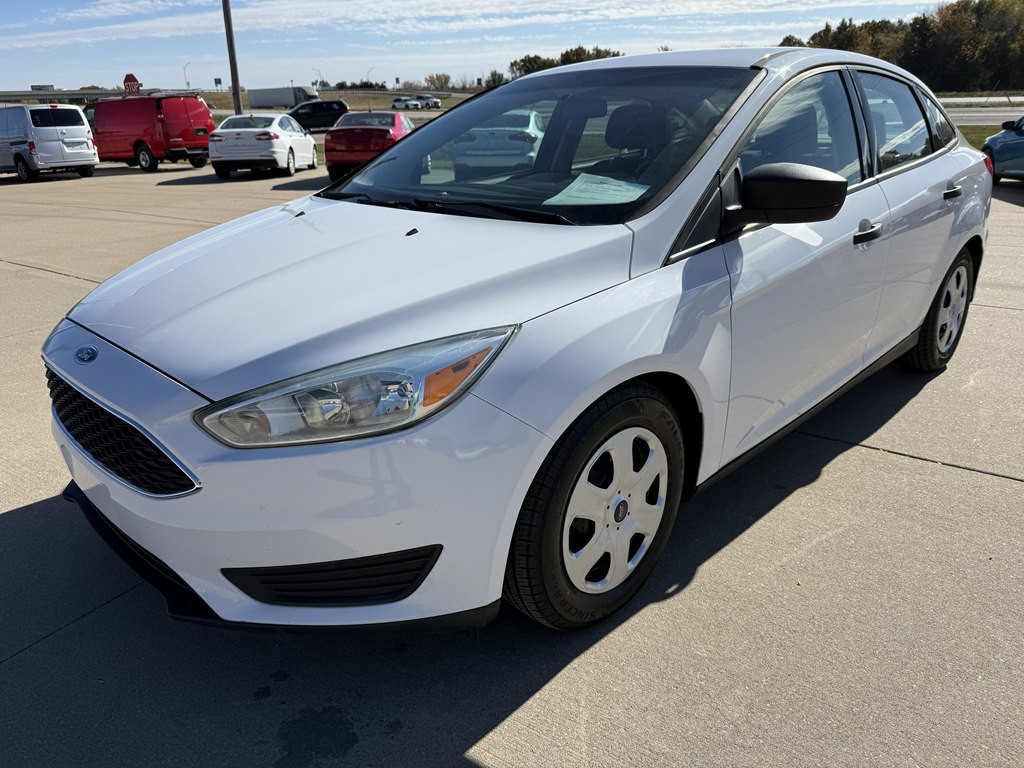 2015 Ford Focus Image 1