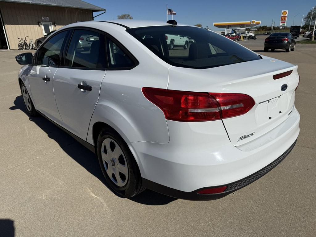 2015 Ford Focus Image 3